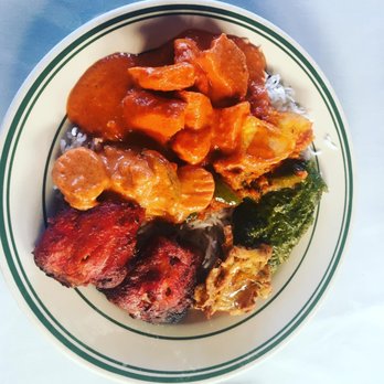 Tandoor Palace - Nice plate and variety from the lunch buffet - Indian Near Me - Tannersville, Pennsylvania