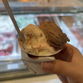 Bacio di Latte - Gelato Near Me - Pasadena, California