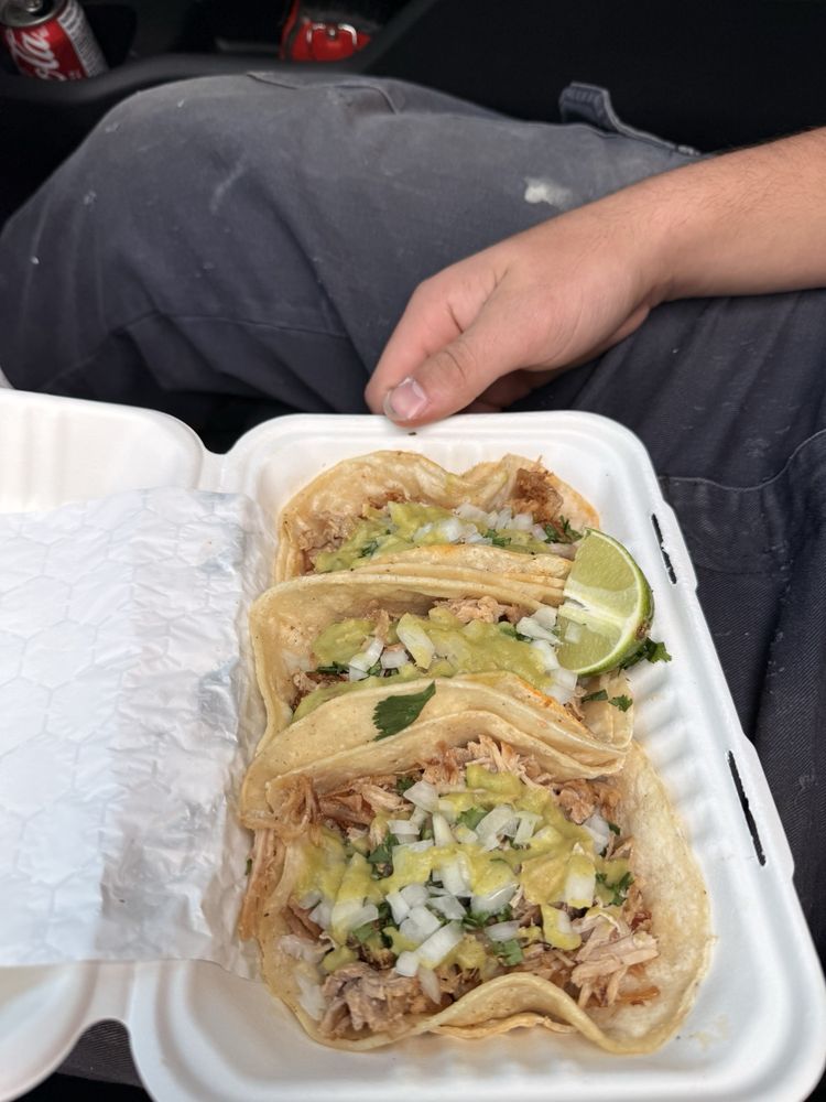 Antojitos Mexican Cravings — Mexican restaurant in Brantford