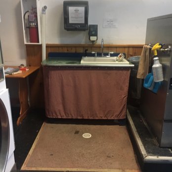 A Laundry Room Inc. - Laundromat Near Me - Ely, Minnesota