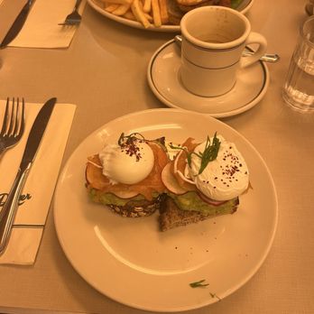 Soho Diner - Smashed Avocado Toast - Diners Near Me - New York, New York Soho Diner - Smashed Avocado Toast - Diners Near Me - New York, New York
