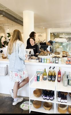 Billie's Grocery by null