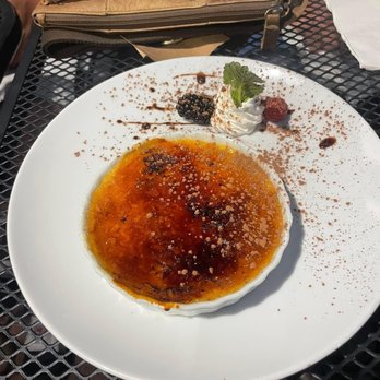 Capriccio Trattoria - Creme brûlée de Coco - Italian Near Me - Rincon, Puerto Rico