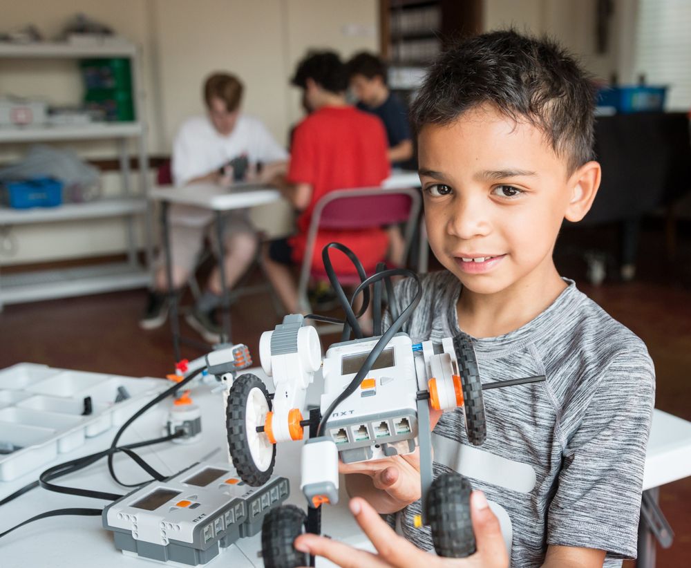 MLC Stem Center - childcare center in Bloomfield, NJ