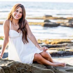 Elle G Photography - San Diego Senior portraits on the beach : elleGphoto