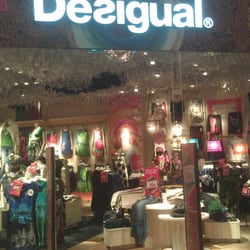 Desigual - Facciata Desigual