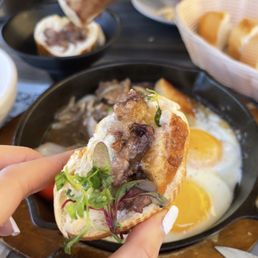 Bone Marrow & Toast -Yum!