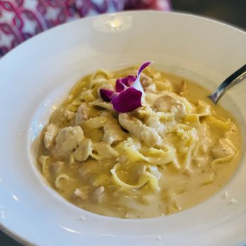 Savoie Italian Eatery - Chicken Fettuccine Alfredo - Italian Near Me - Chula Vista, California Savoie Italian Eatery - Chicken Fettuccine Alfredo - Italian Near Me - Chula Vista, California