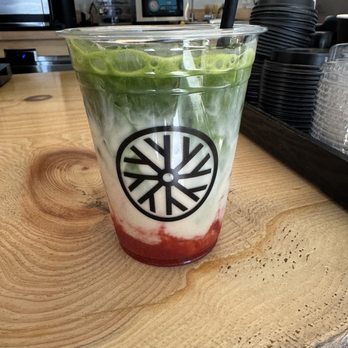 Ooika - Iced matcha with strawberry purée - Coffee & Tea Near Me - Lawrenceville, New Jersey