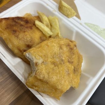Castle Rock Take Away - Fish & Chips Near Me - Edinburgh, EDH Castle Rock Take Away - Fish & Chips Near Me - Edinburgh, EDH