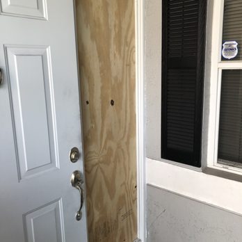 Ameriglass Contractors - Boarded up sidelight window. Temporary solution while custom glass is ordered. - Glass & Mirrors Near Me - Hialeah, Florida