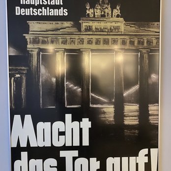 Tränenpalast - ... Zeitzeugen ... - Museums Near Me - Berlin, BE