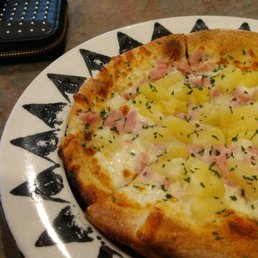 Hawaiin Pizza at Pagalo's