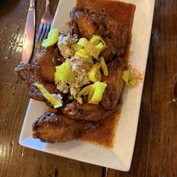 Stoke Coal Fire Pizza & Bar - Stoke Famous Wings. Very good. - Pizza Near Me - Easton, Pennsylvania