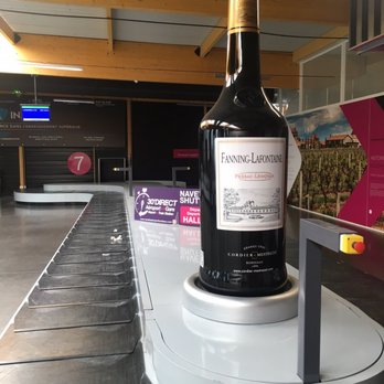 Aéroport de Bordeaux Mérignac - Time to explore the wine - Airports Near Me - Mérignac, 33 Aéroport de Bordeaux Mérignac - Time to explore the wine - Airports Near Me - Mérignac, 33
