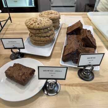 The Bakery by Indulge Right - Gluten-Free Near Me - Clovis, California