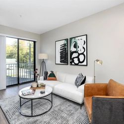 Beekman on Broadway - Living room