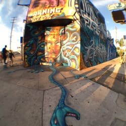 Warning Skate Shop - New painting at our LA location
