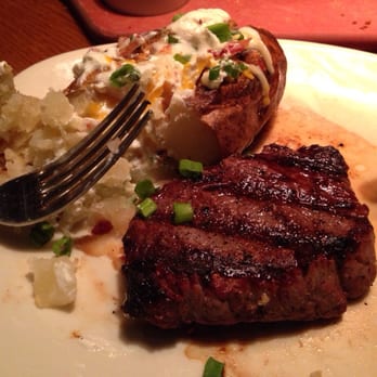 Outback Steakhouse - Starting eating as it was good - Steakhouses Near Me - Secaucus, New Jersey