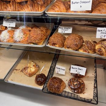 Creekside Bakery - Bakeries Near Me - Novato, California