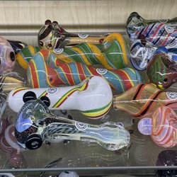 Purple Haze Smoke Shop - Awesome pipes!