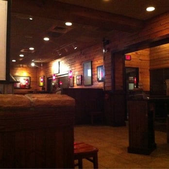 Smokey Bones  - Inside smokey bones entrance - Barbeque Near Me - Springfield, Illinois