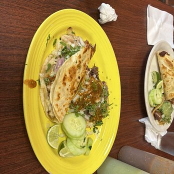 Los Carnalitos Restaurant - Saw - Mexican Near Me - Hayward, California Los Carnalitos Restaurant - Saw - Mexican Near Me - Hayward, California
