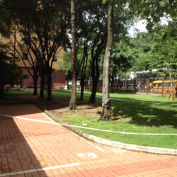 香港浸會大學浸會大學道校園傳理視藝大樓