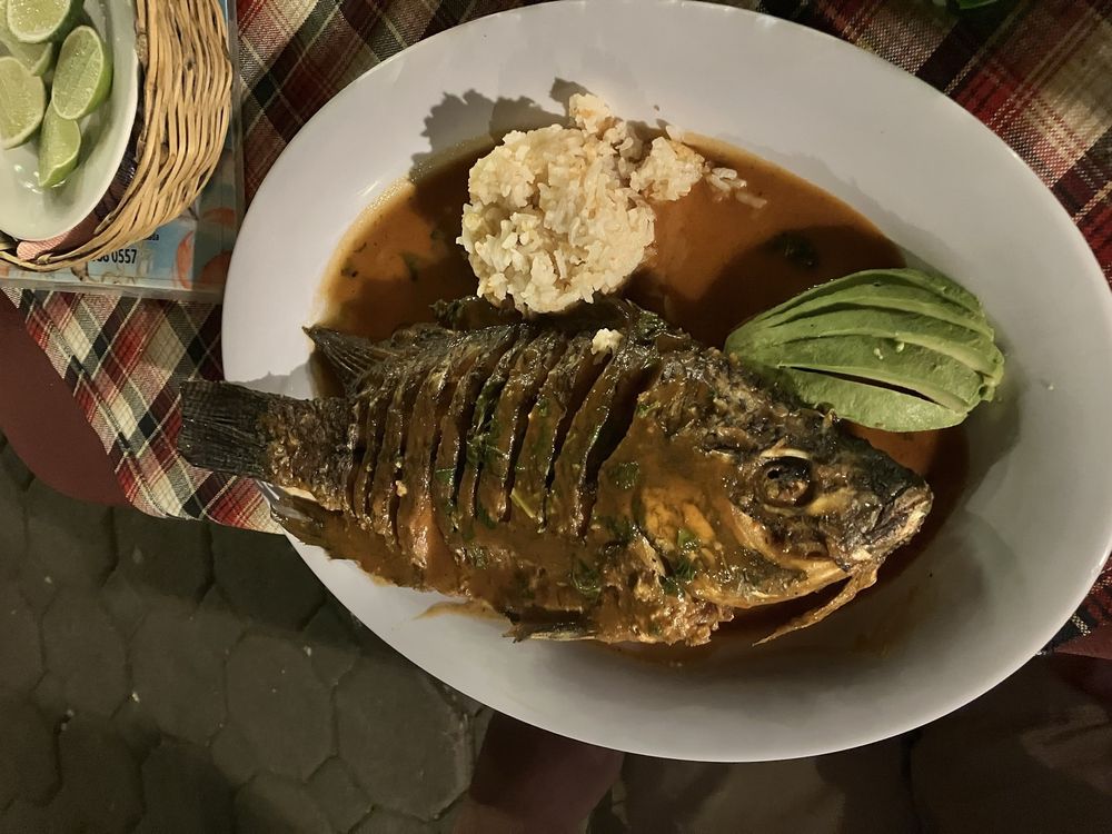 El Huachinango Feliz