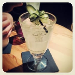 Urban Bar - Cocktail sur mesure demandé avec du cointreau et du hendrick's, un pur bonheur !