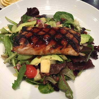 Chit Chat Diner - Mahi magi salad - Diners Near Me - Hackensack, New Jersey