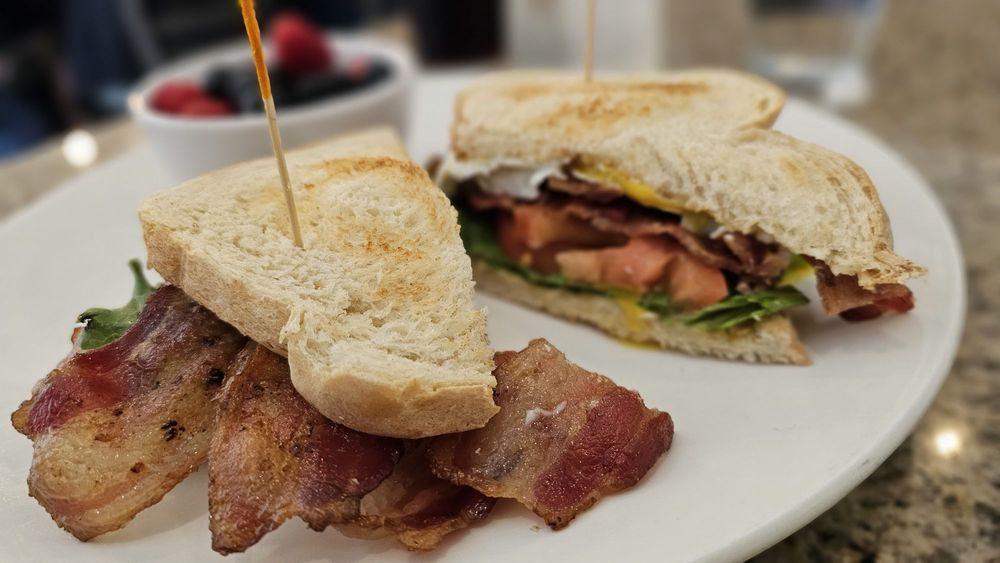 Eggsquisite Cafe