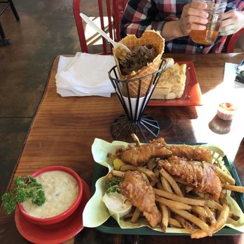 The Lighthouse Grill - Clam chowder, smoked salmon melt - American Near Me - Trinidad, California