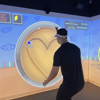 Immersive Gamebox - Playing squid games!! - Virtual Reality Centers Near Me - Arlington, Virginia Immersive Gamebox - Playing squid games!! - Virtual Reality Centers Near Me - Arlington, Virginia