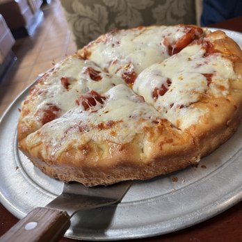 Numero Uno Pizzeria - Thick crust pepperoni pizza - Pizza Near Me - Lawndale, California Numero Uno Pizzeria - Thick crust pepperoni pizza - Pizza Near Me - Lawndale, California