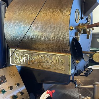 Bakersfield Roasting Company - Decor - Coffee & Tea Near Me - Bakersfield, California