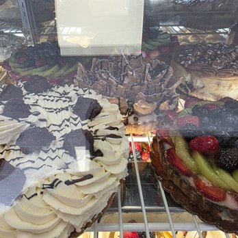 Borrelli's Pastry Shop - Plenty of cakes available to choose from. - Bakeries Near Me - Coventry, Rhode Island