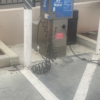 Chevron Stations - Air machine that should be out of service if it's not working - Gas Stations Near Me - Manhattan Beach, California Chevron Stations - Air machine that should be out of service if it's not working - Gas Stations Near Me - Manhattan Beach, California