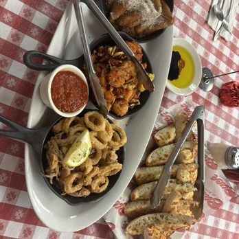 Buca di Beppo Italian Restaurant - Sampler of appetizers - Italian Near Me - Orlando, Florida