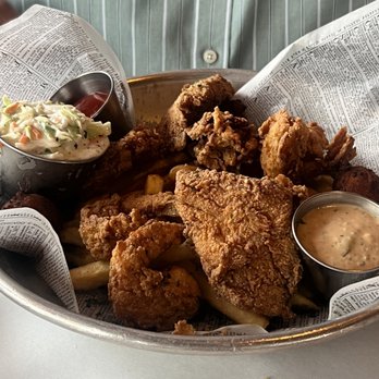 Rusty Scupper - Baltimore Fish Fry - Seafood Near Me - Baltimore, Maryland