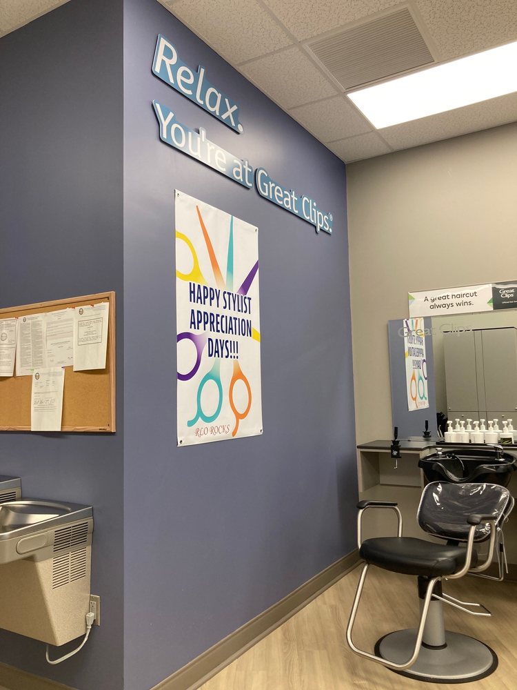 GREAT CLIPS Updated July 2024 3293 Maple Ave, Zanesville, Ohio