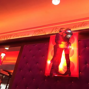 Pub Élysées - The decor purple suede so sexy !! - Pubs Near Me - Paris, 75 Pub Élysées - The decor purple suede so sexy !! - Pubs Near Me - Paris, 75