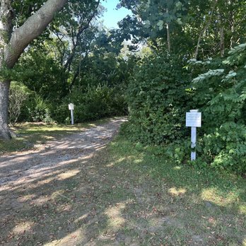 Castle Hill Lighthouse - Entrance to the lighthouse trail - Landmarks & Historical Buildings Near Me - Newport, Rhode Island