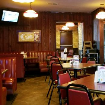 Manning's Restaurant - Slightly dated interior. - American Near Me - Minneapolis, Minnesota Manning's Restaurant - Slightly dated interior. - American Near Me - Minneapolis, Minnesota