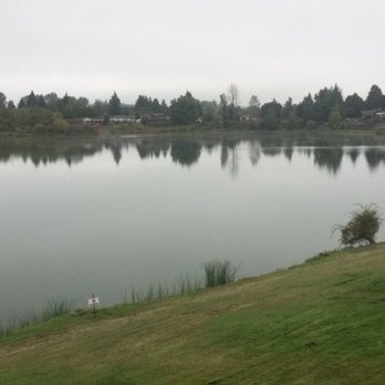Lakeview Inn Centralia - View from the back deck upper level.. really nice! - Hotels Near Me - Centralia, Washington