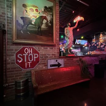 Mikey's Late Night Slice - Pizza Near Me - Cincinnati, Ohio