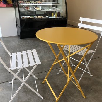 Les Pascals - Cafe style but maybe more room for a table surface and the chairs need a comfort factor. Not a big deal though! - Bakeries Near Me - Glen Ellen, California Les Pascals - Cafe style but maybe more room for a table surface and the chairs need a comfort factor. Not a big deal though! - Bakeries Near Me - Glen Ellen, California