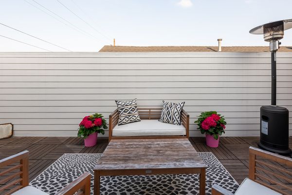 Serenity in the Marigny by null