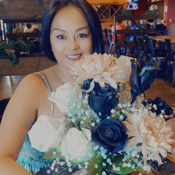 Bella Rosa - They are always creating beautiful arrangements for me absolutely love! - Florists Near Me - Honolulu, Hawaii Bella Rosa - They are always creating beautiful arrangements for me absolutely love! - Florists Near Me - Honolulu, Hawaii
