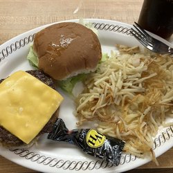 Waffle House - Bacon Angus Cheeseburger (1/4 Lb.) with Hash Browns